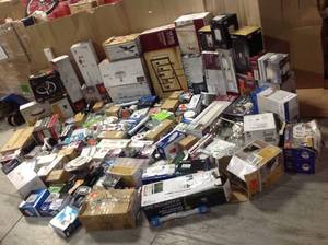 Lot of Houseware & Home Decor items (various conditions) see pictures