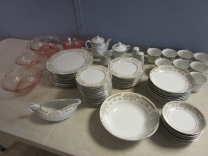 VINTAGE CORONET SIGNATURE COLLECTION SELECT FINE CHINA - 63 PIECE SET