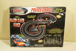 lot 89 image: Road Gear Police Chase Slot Car Set