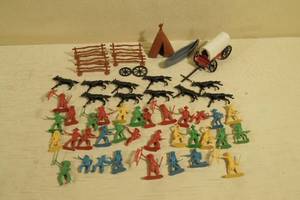 lot 93 image: Plastic Cowboys and Indians Toy Figures