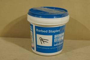 lot 141 image: 8 Lbs of Barbed Staples