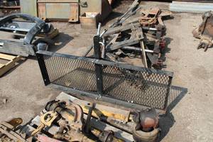 lot 179 image: Steel Hitch-Mount Storage Platform