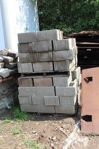 lot 233 image: Lot of (2 Pallets) Concrete Bricks
