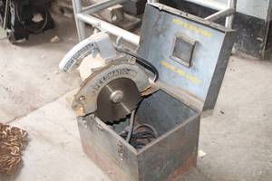 lot 247 image: Porter-Cable Speedmatic Circular Saw 88C  with Metal Box
