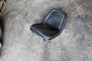 lot 251 image: Bobcat Seat