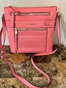 lot 33 image: Dana Buchman Everly Pink Crossbody Bag Purse