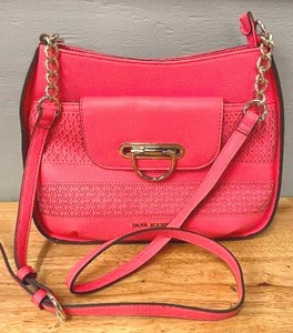 lot 40 image: Dana Buchman Coral Crossbody Purse