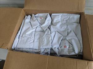 (18) 2XL Short Sleeve Pin-Striped Button Up Shirts