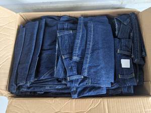 (12) Pairs of 33 x 34 G&K Blue Jeans