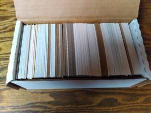 Box of Minnesota Twins Cards...