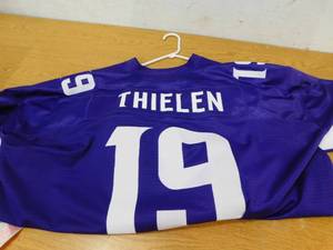 lot 3 image: Minnesota Vikings Adam Thielen Jersey 4xl