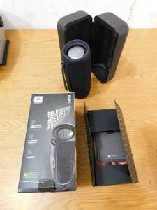 lot 40 image: JBL Flip 5 Portable Waterproof Bluetooth Speaker - Black