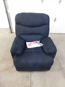 lot 91 image: Homesvale Harner Microfiber Wall Hugger Recliner