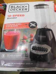 lot 117 image: BlackDecker 10-Speed Blender