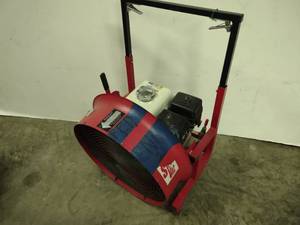 lot 3 image: Super Vac Model 720GHH Portable Fan...