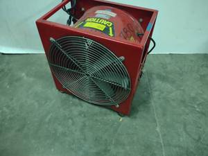 lot 5 image: Tempest Model EB-1633 Power Blower,...