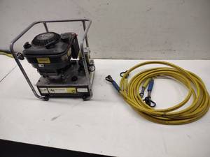 lot 8 image: Centuar Hydraulic Power Unit with 3...