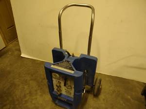 lot 15 image: Scott Confined Space Bottle Cart...