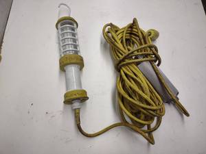 lot 33 image: KH Portable Worklight For Hazardous...