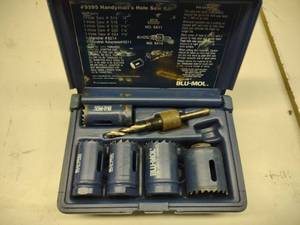 lot 49 image: Blu-Mol 78 - 1 12 Hole Saw Kit...