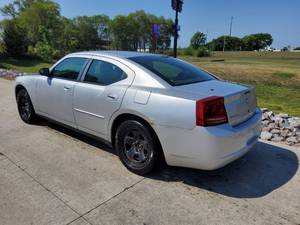 2007 DODGE CHARGER ( PAST POLICE VEHICLE)