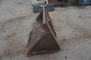 Universal Mount Bobcat Skid Loader Skid Steer 8 Material HandlingSnow Bucket