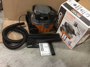 RIDGID 4 Gallon 6.0-Peak HP WetDry Shop Vacuum with Detachable Blower, Fine Dust Filter, Hose and Accessories Customer Returns See Pictures