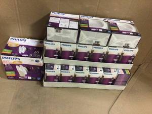 Philips 3000812 11 watt &amp 660 Lumen Round LED Downlight Bulb - Soft White Customer Returns See Pictures