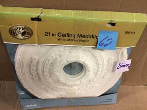 Hampton Bay 21 in. Sofia Ceiling Medallion SEE PICS BROKEN