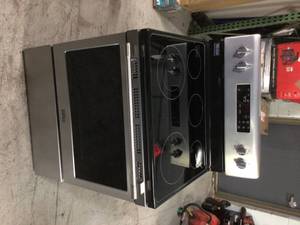 5.3 cu. ft. Electric Range with Shatter-Resistant Cooktop in Fingerprint Resistant Stainless Steel by Maytag