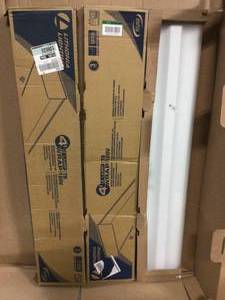 SB 2 32 120 GESB 4 ft. Wraparound Fluorescent Ceiling Fixture Customer Returns See Pictures