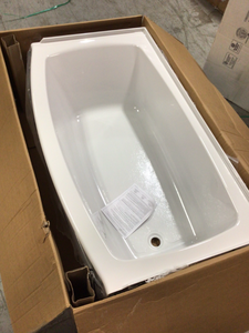 Ovation 60 in. Right Drain Bathtub in Arctic White by American Standard