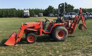 2002 Kubota B2710 Tractor