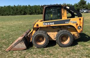 2007 John Deere 320 Skid Steer