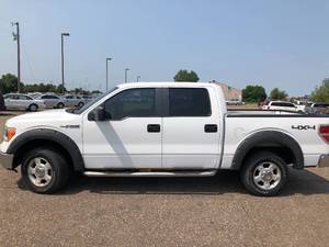 2009 Ford F150 Supercrew XLT - 4x4 - 2 OWNER