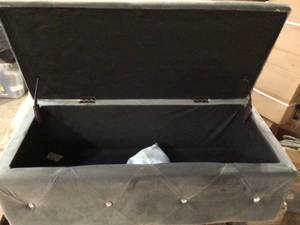 AC Pacific Grey Crystal Tufted Storage Bench (good condition) see pictures