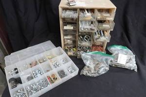 lot 58 image: PLASTIC STORAGE BOX PLUS
