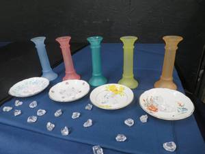 lot 47 image: BEAUTIFUL SET OF 5 COLORED CANDLESTICK HOLDERS - AND 4 STUNNING BONE CHINA SAUCERS