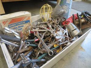 lot 83 image: HUGE MYSTERY BOX FULL OF TOOLS AND OTHER MISC PARTS