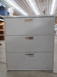 lot 92 image: BIG 3 DRAWER FILE CABINET