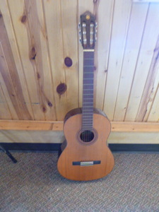 Yamaha Acoustic Guitar