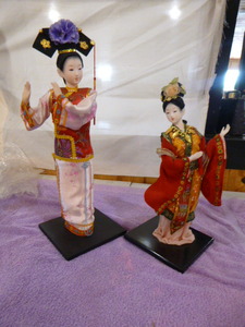 2 Oriental Dance Ladies