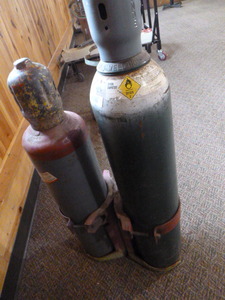 2 Tanks