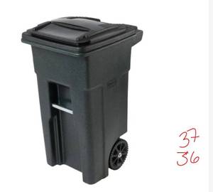 32 Gal. Greenstone Trash Can with Wheels and Attached Lid