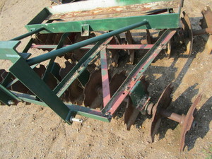 lot 10 image: Tandem Disk 3-PT