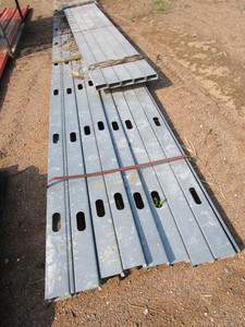 lot 25 image: Steel Studs