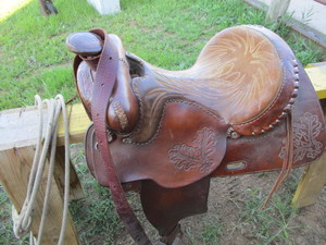 lot 53 image: Western LHC Jr Saddle