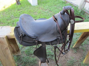 lot 59 image: Vintage Western Pony Saddle