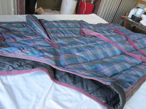 lot 71 image: Horse Blanket