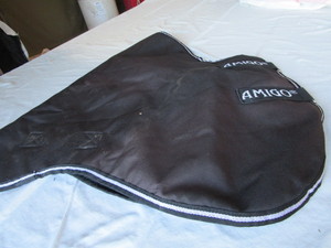 lot 73 image: Amigo Neck Cover